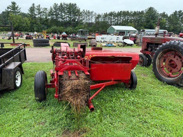 new-holland-273-image-5