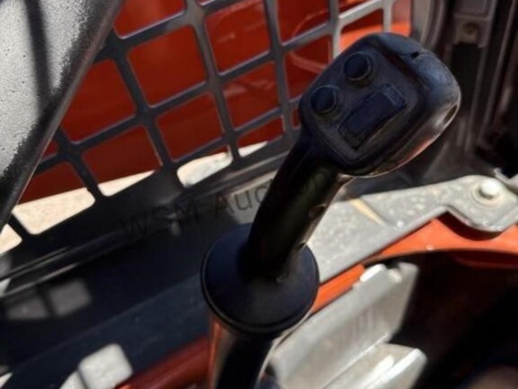 kubota-ssv65-image-20