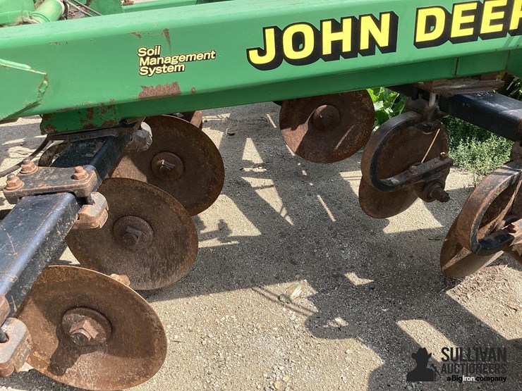 john-deere-2700-image-14
