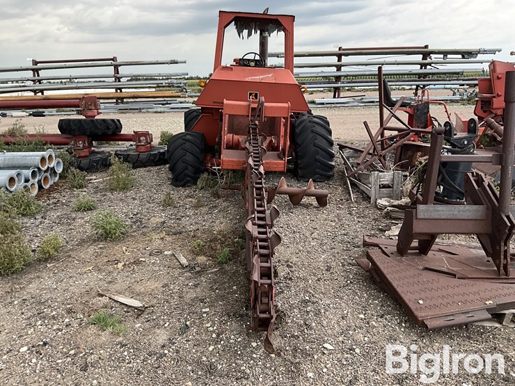 ditch-witch-r100-image-6