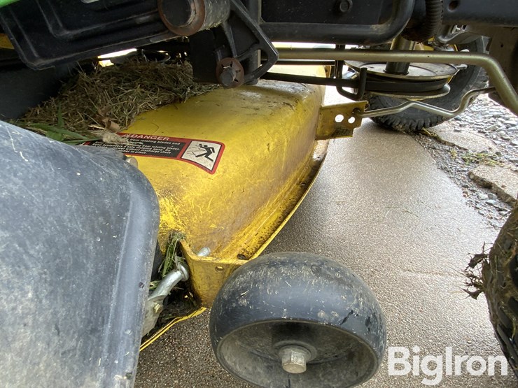 2015-john-deere-d110-image-19