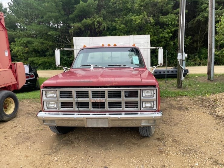 1982-gmc-sierra-3500-image-3