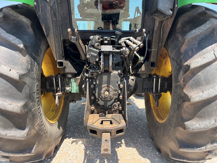 2010-john-deere-5093e-image-7