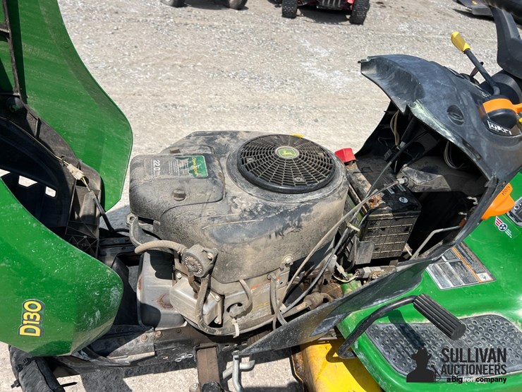 john-deere-d130-image-18