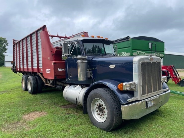 1999-peterbilt-379-image-3