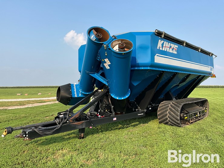 2017-kinze-1300-image-1