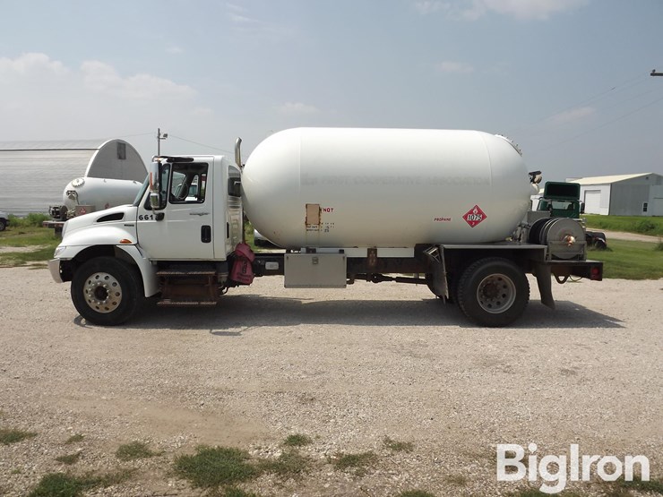 2011-international-durastar-4300-image-8