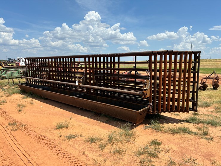 #t8028-•-(10)-cattle-panels-image-1