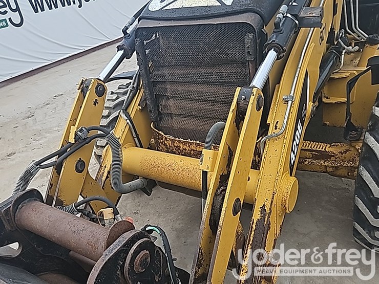 2011-caterpillar-420e-image-37