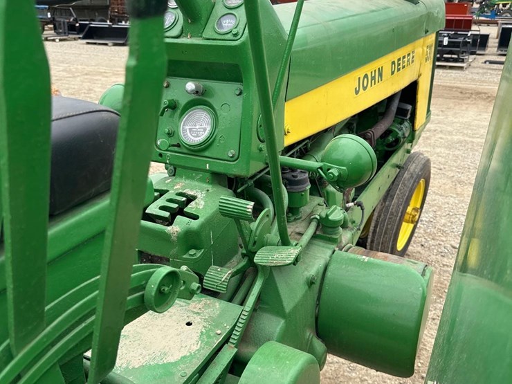 1979-john-deere-530-image-9