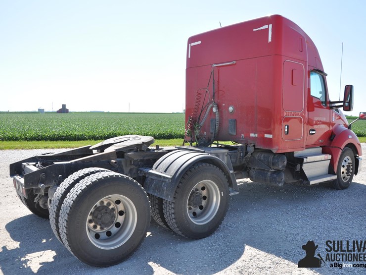 2019-kenworth-t680-image-5