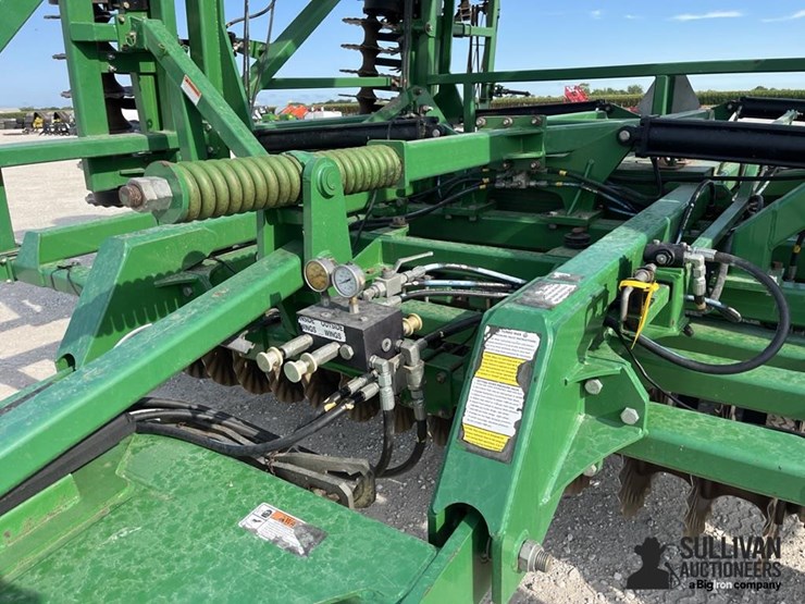 great-plains-4000tm-image-12