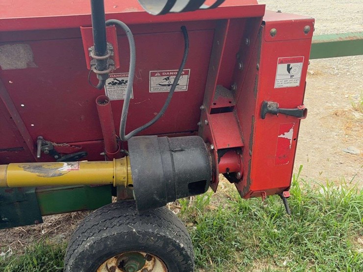 2024-massey-ferguson-863-image-13
