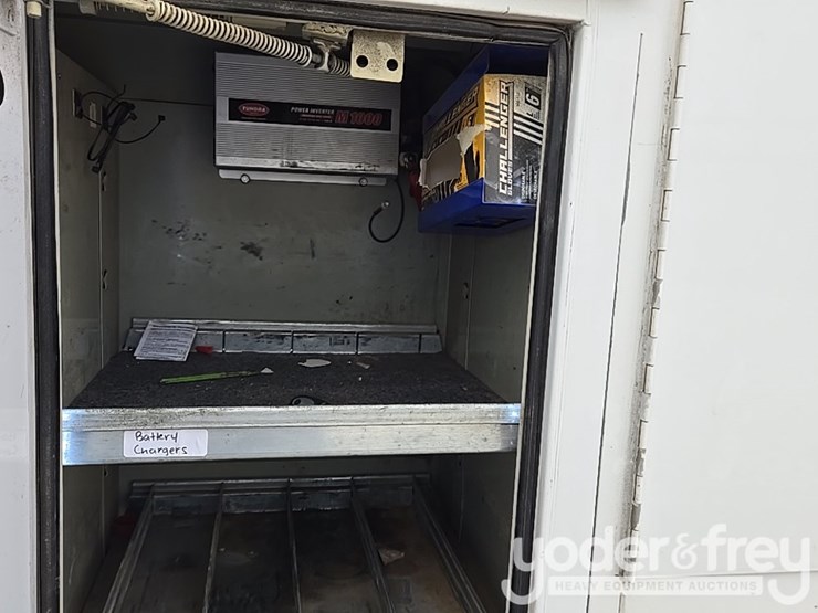 2019-ford-f550-image-40
