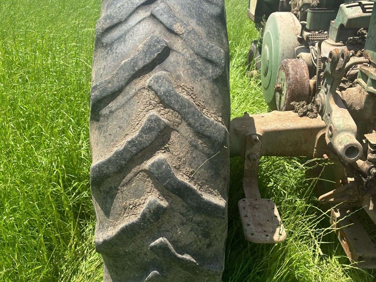 john-deere-720-image-26
