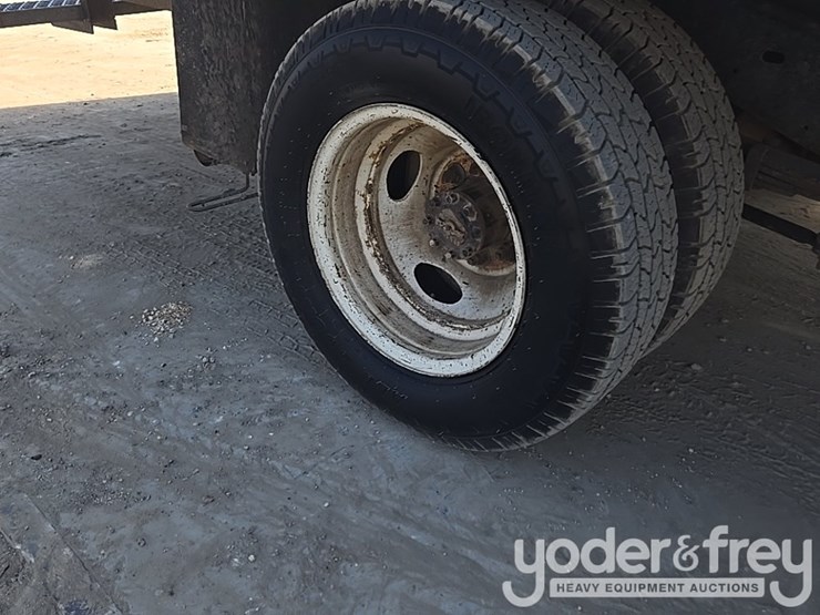 2019-ford-e350-image-20