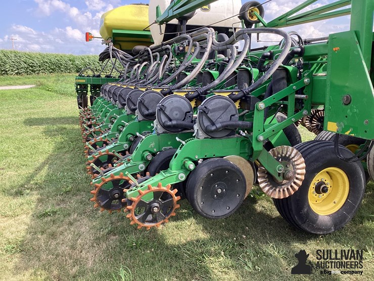 john-deere-db60-image-13
