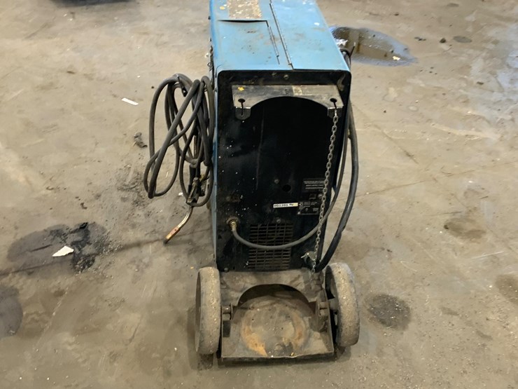 miller-millermatic-350-wire-feed-welder-image-6