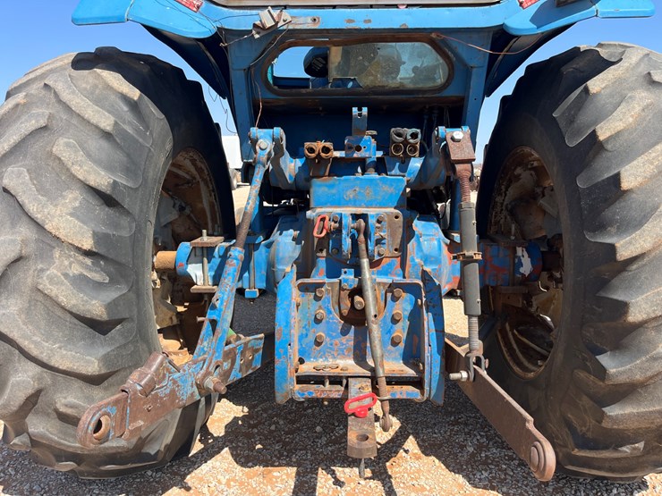 ford-tractor-image-6
