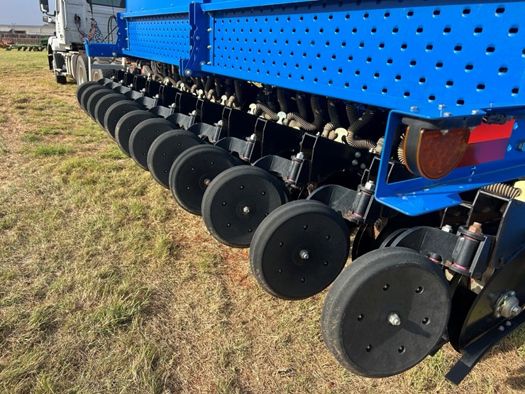 2020-landoll-5531-image-11