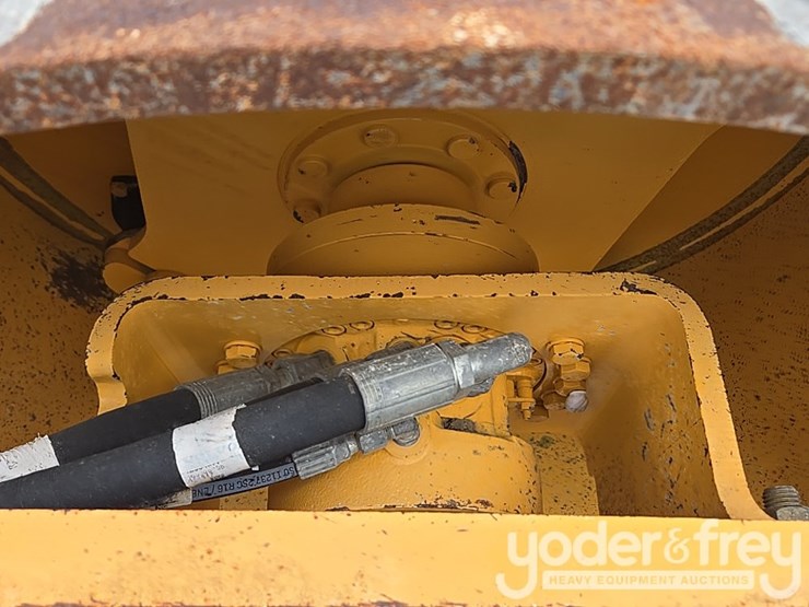 2017-volvo-sd45b-image-23