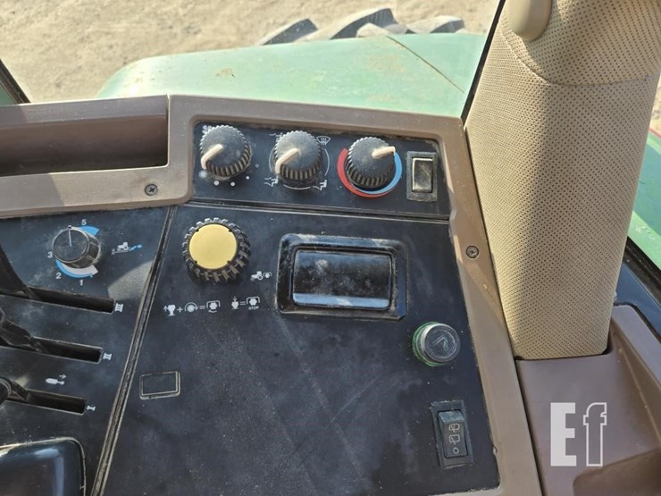 1993-john-deere-7600-image-22