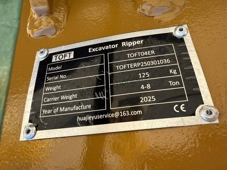 2025-caterpillar-306-image-5