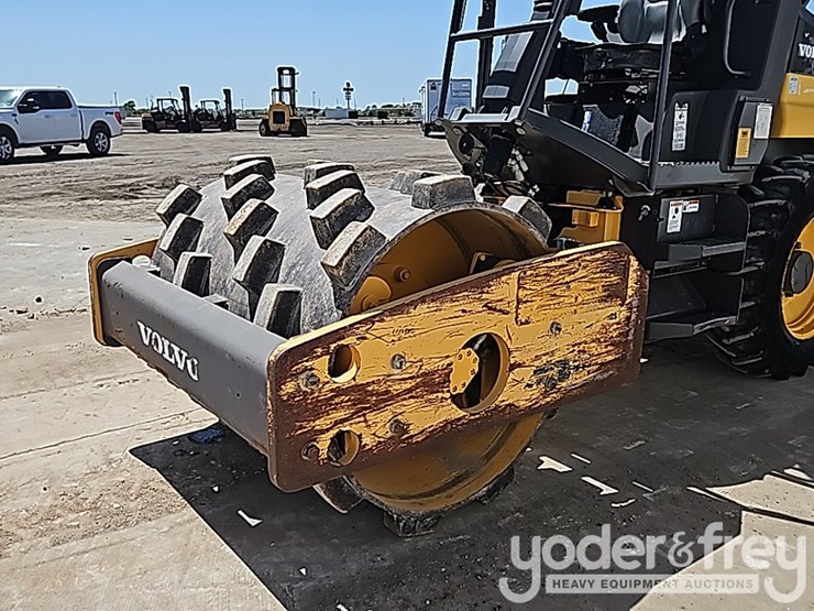 2017-volvo-sd45b-image-13