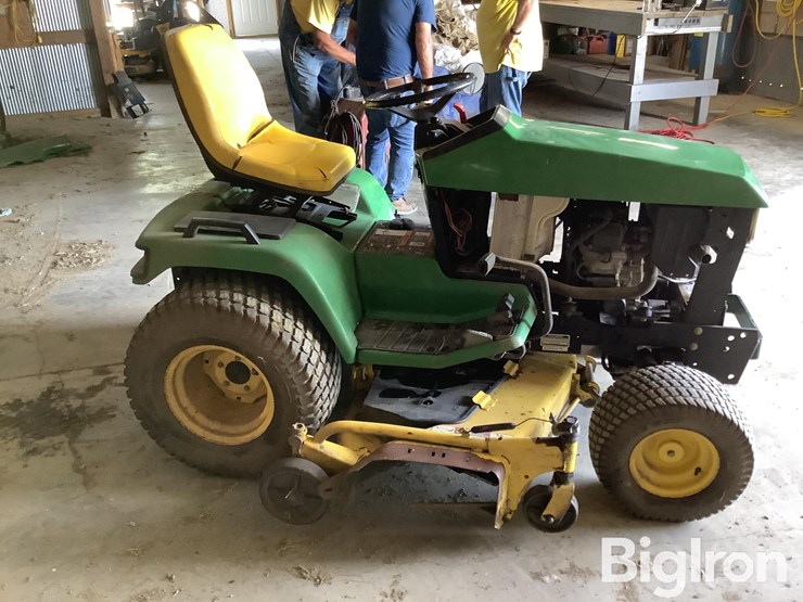 john-deere-445-image-4