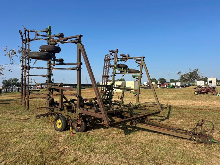 john-deere-1610-image-1