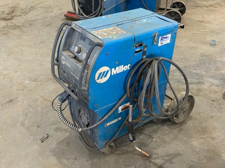 miller-millermatic-350-wire-feed-welder-image-8