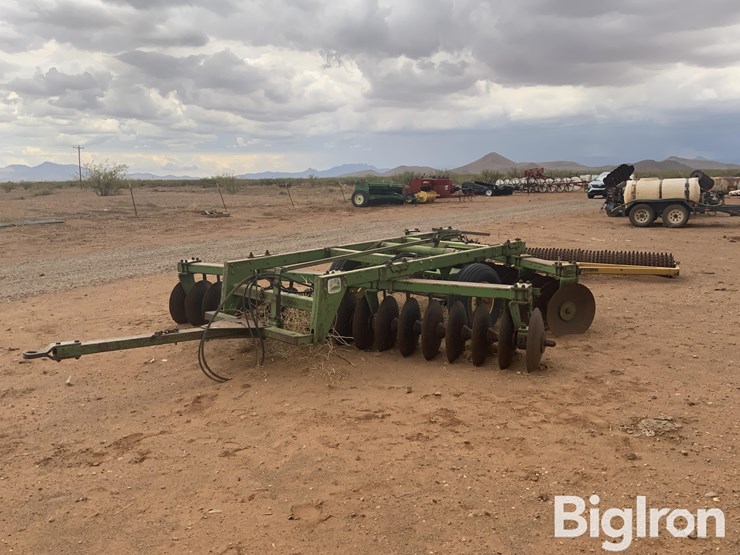 john-deere-offset-disk-w/roller-packer-image-1
