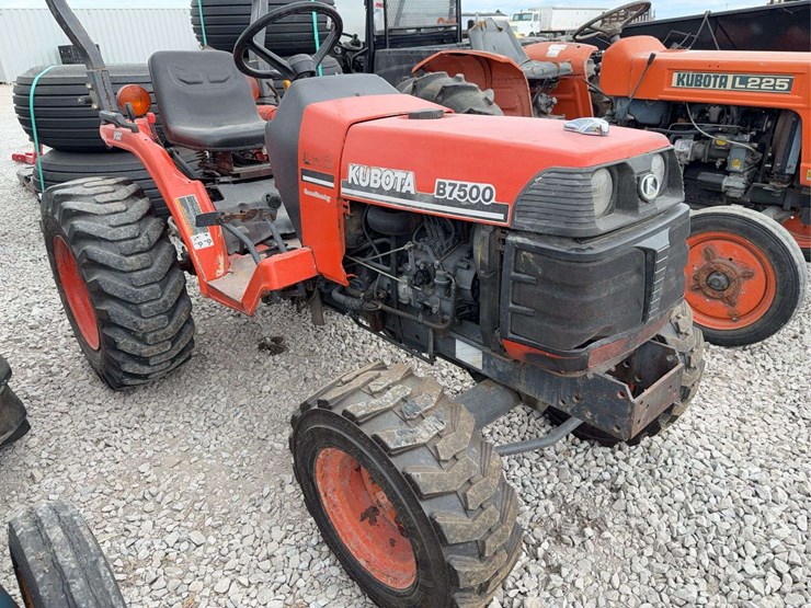 kubota-b7500-image-4