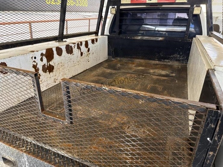 2006-ford-f350-image-11