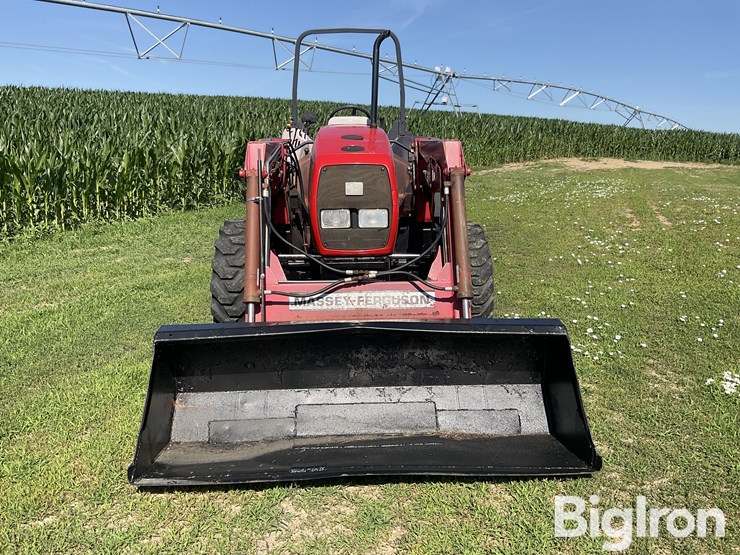 2000-massey-ferguson-2210-image-2