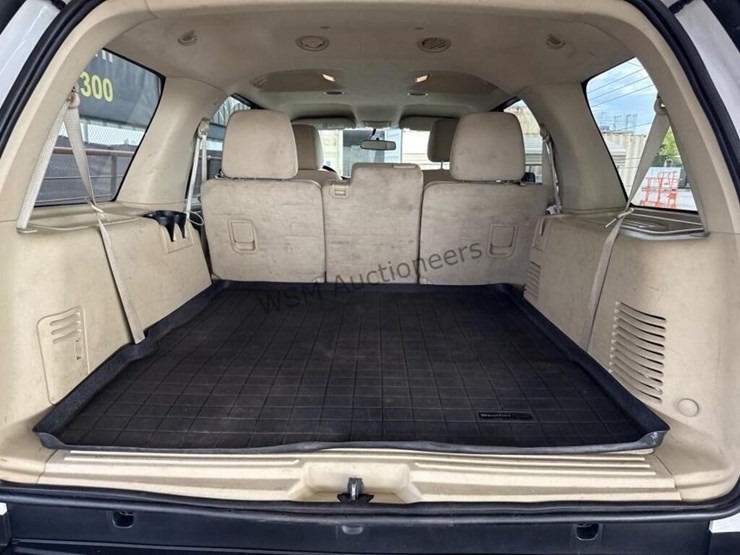 2015-ford-expedition-image-9