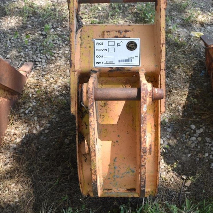 Bucket, Trenching EXCAVATOR BUCKET 44093