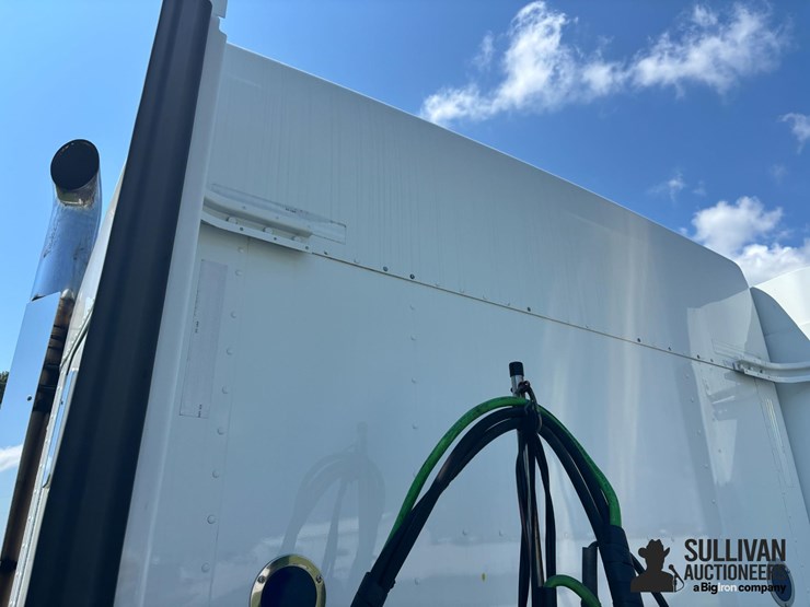 2019-kenworth-w900-image-20