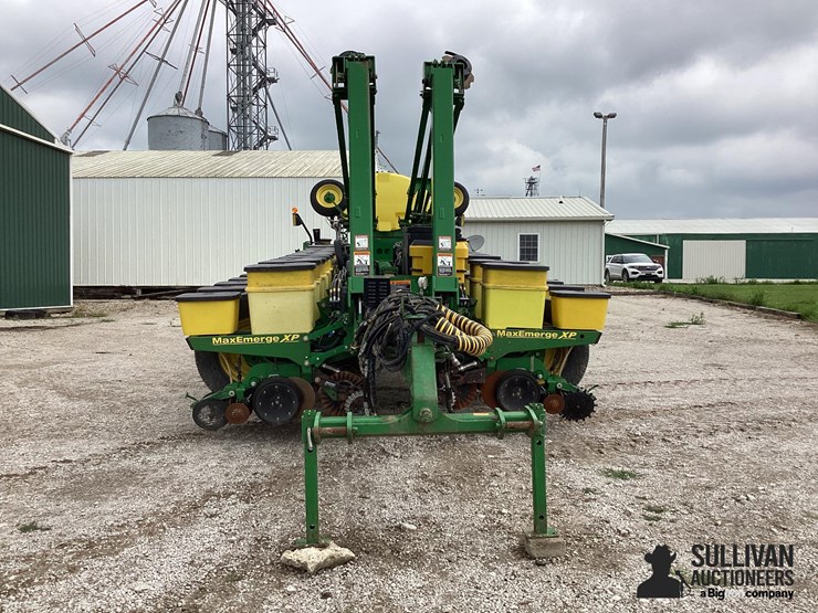 2009-john-deere-1770nt-image-2