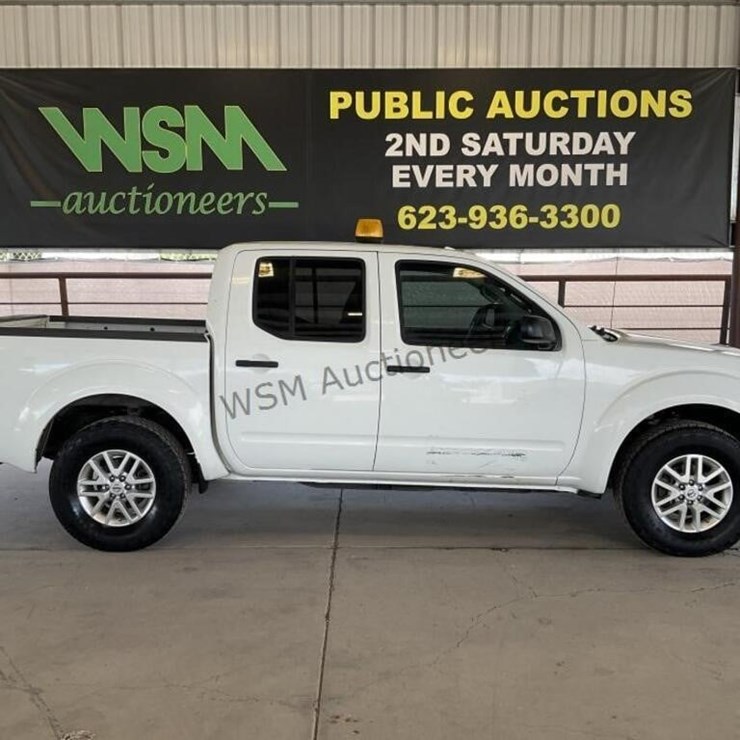 2015 NISSAN FRONTIER