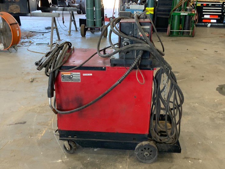 lincoln-electric-dc-400-wire-feed-welder-image-8