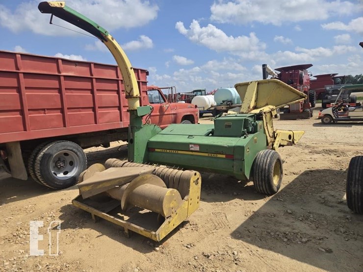john-deere-3940-image-10