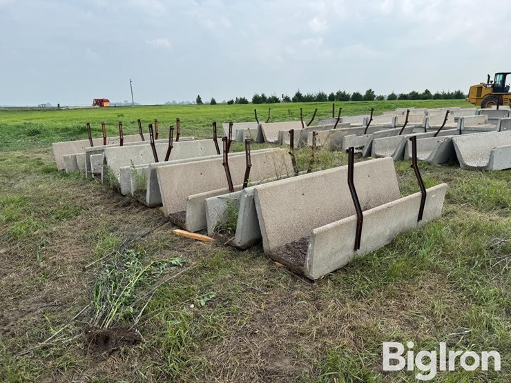 concrete-feed-bunks-image-3