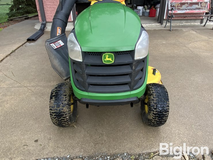2015-john-deere-d110-image-10
