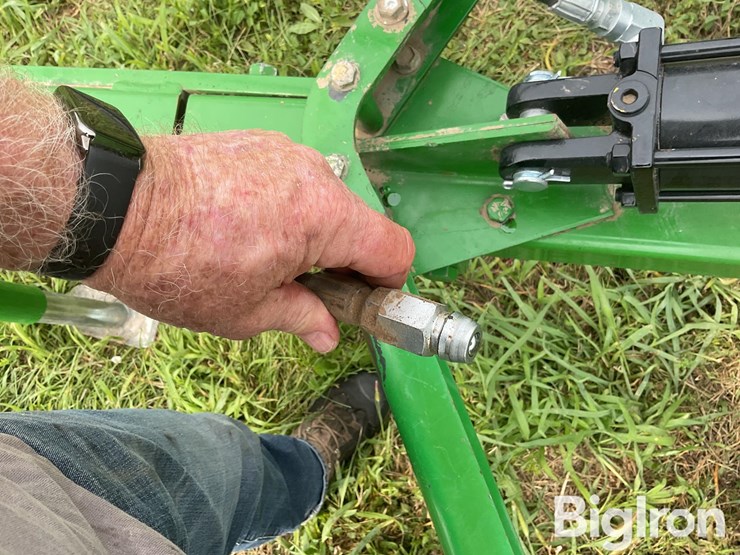 john-deere-450-image-14