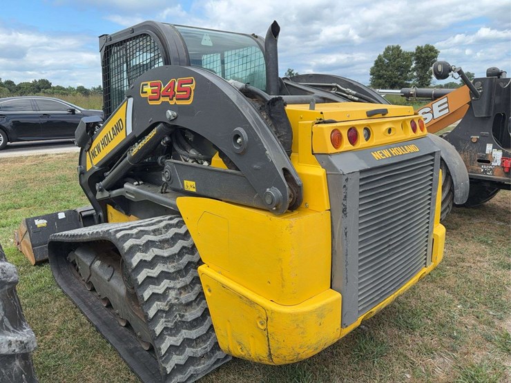 2021-new-holland-c345-image-7