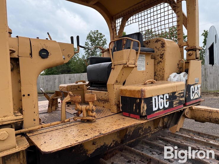 caterpillar-d6c-image-11