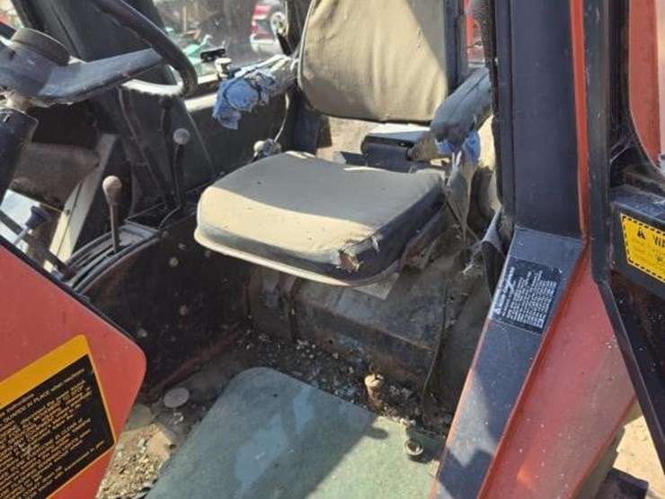 allis-chalmers-7010-image-13
