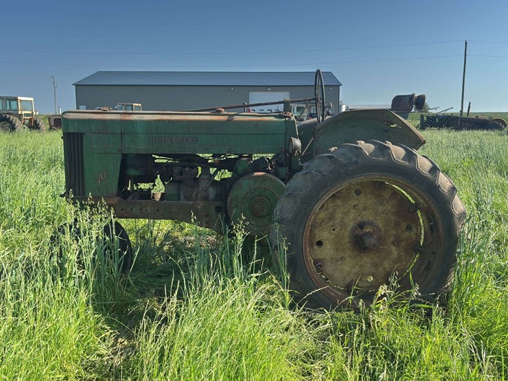 john-deere-70-image-2