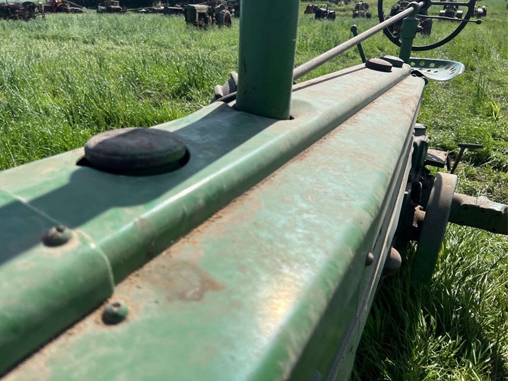 john-deere-h-image-13